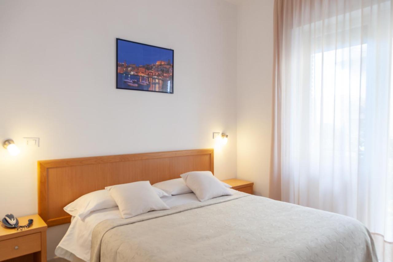 Viola Hotel